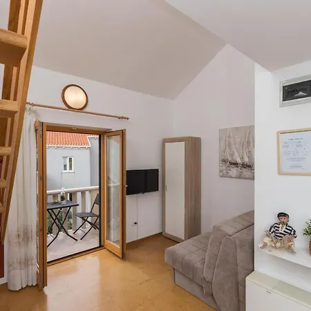 & Cina Apartman *